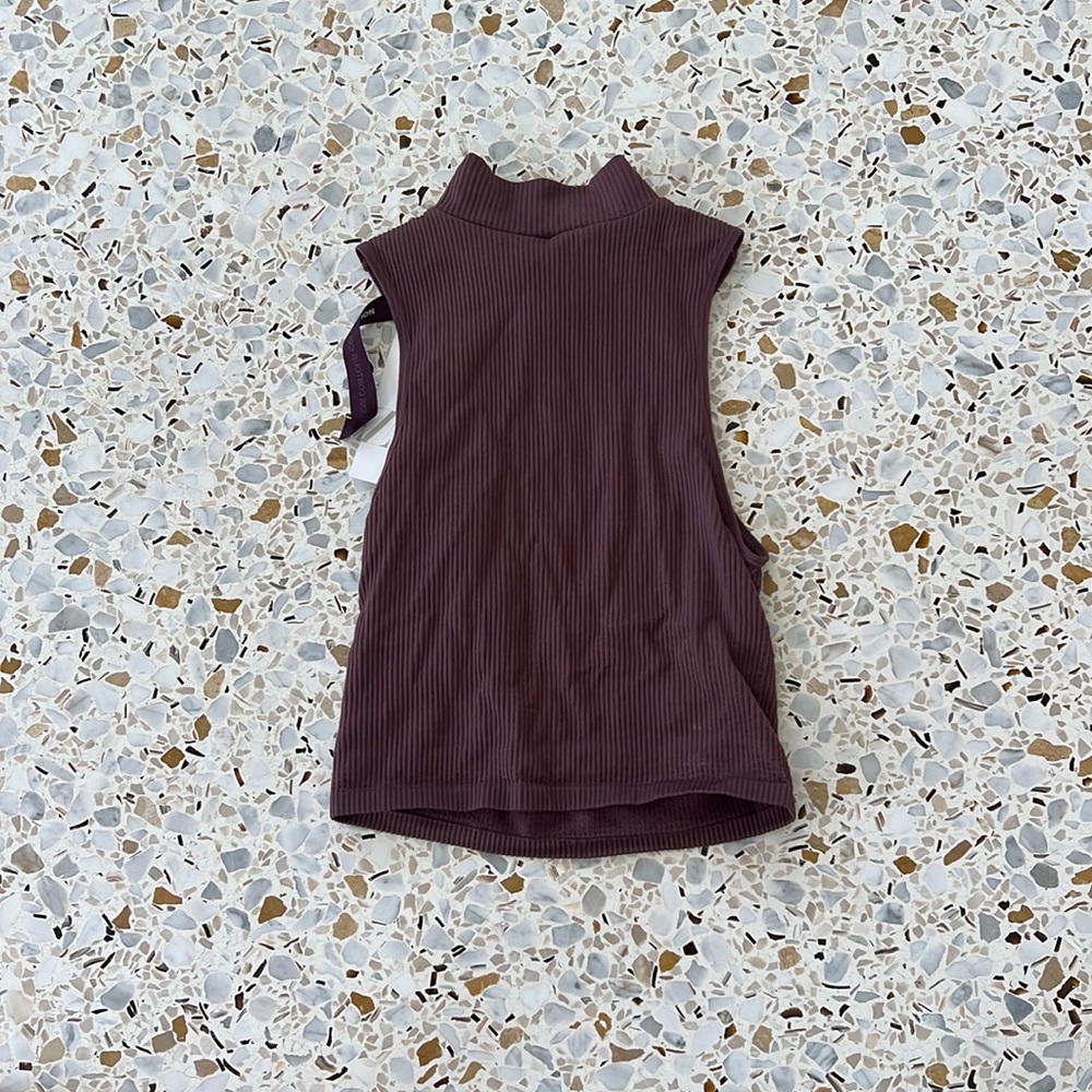 ZARA LIMITLESS CONTOUR COLLECTION FUSHIA TURTLE NECK CROP TOP